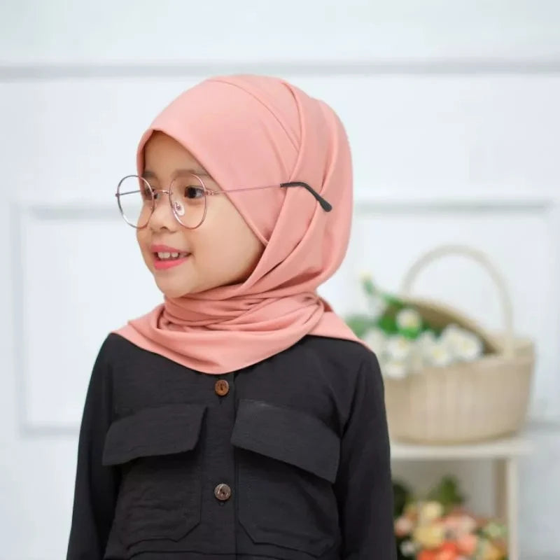 PREORDER Yazzrenhijab - Malay Square Instant Hijab