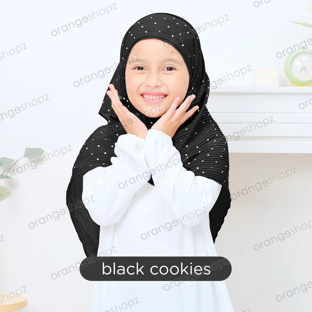 PREORDER Orangeshopz Pashmina Inner Plisket Polkadot Black Cookies