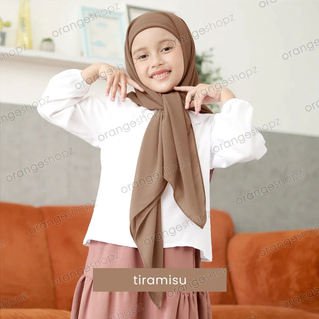 INSTOCK (RAYA 2024) Orangeshopz Plain Segitiga with Attached Inner Tiramisu