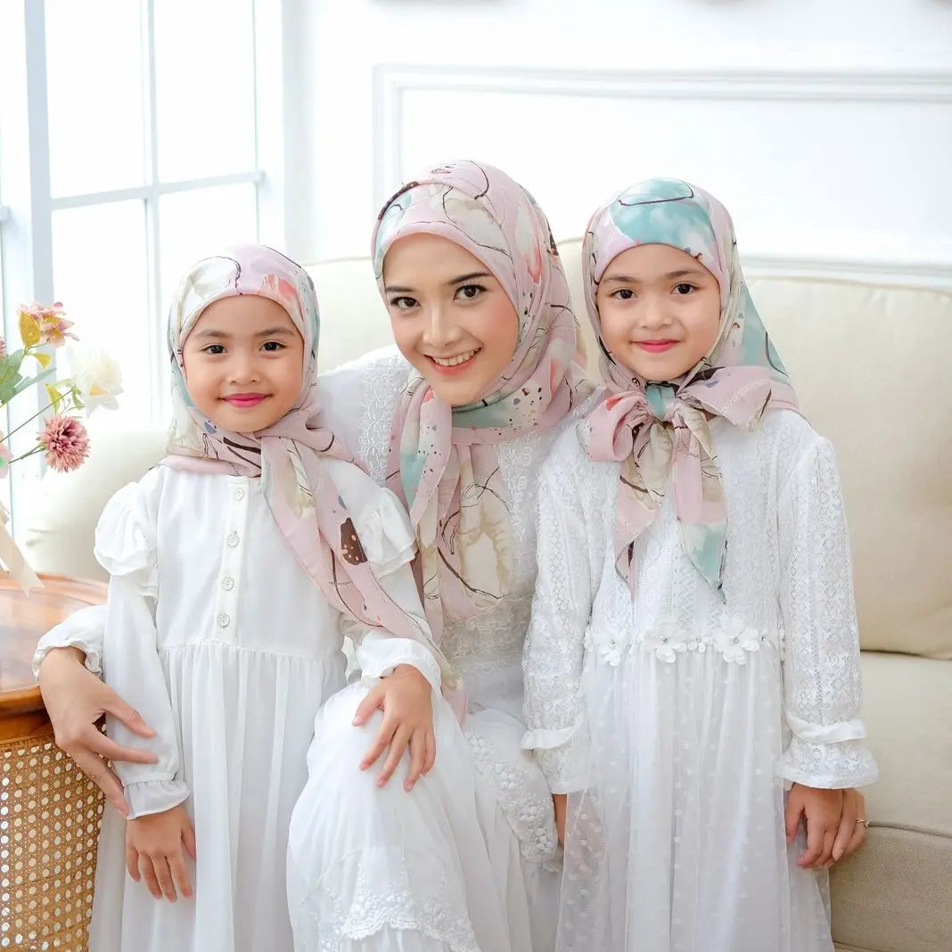 PREORDER Yazzren - Shabby Square Hijab Stone Series