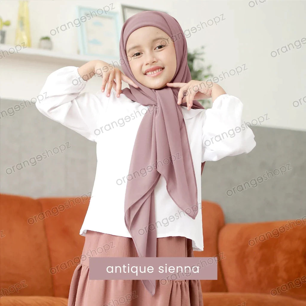 INSTOCK (RAYA 2024) Orangeshopz Plain Segitiga with Attached Inner